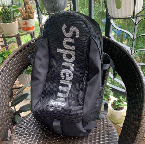 Supreme shop men's handbag