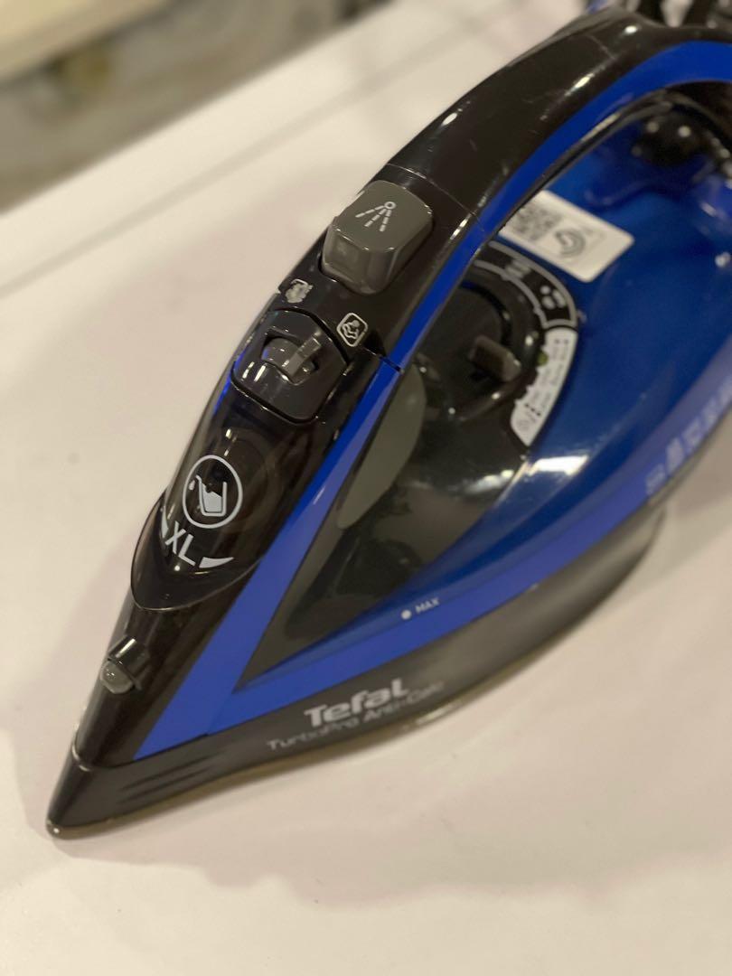 Tefal FV5648 Steam Iron Turbo Pro (2600w), TV & Home Appliances, Irons