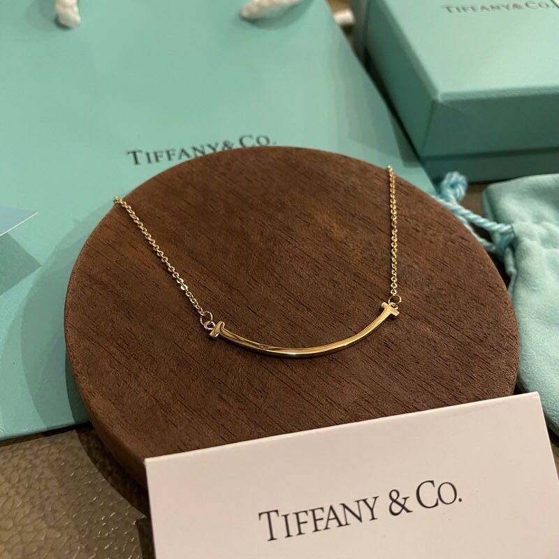 Tiffanny and co necklace kalung tiff n co smile gold ORIGINAL 100 Fesyen Wanita Perhiasan di Carousell