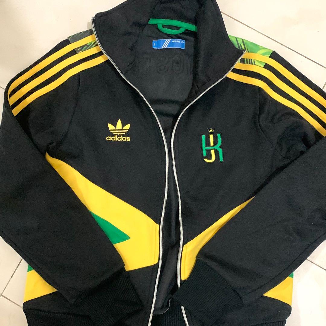 vintage adidas jacket, Men's Fashion, Coats, Jackets and Outerwear on  Carousell