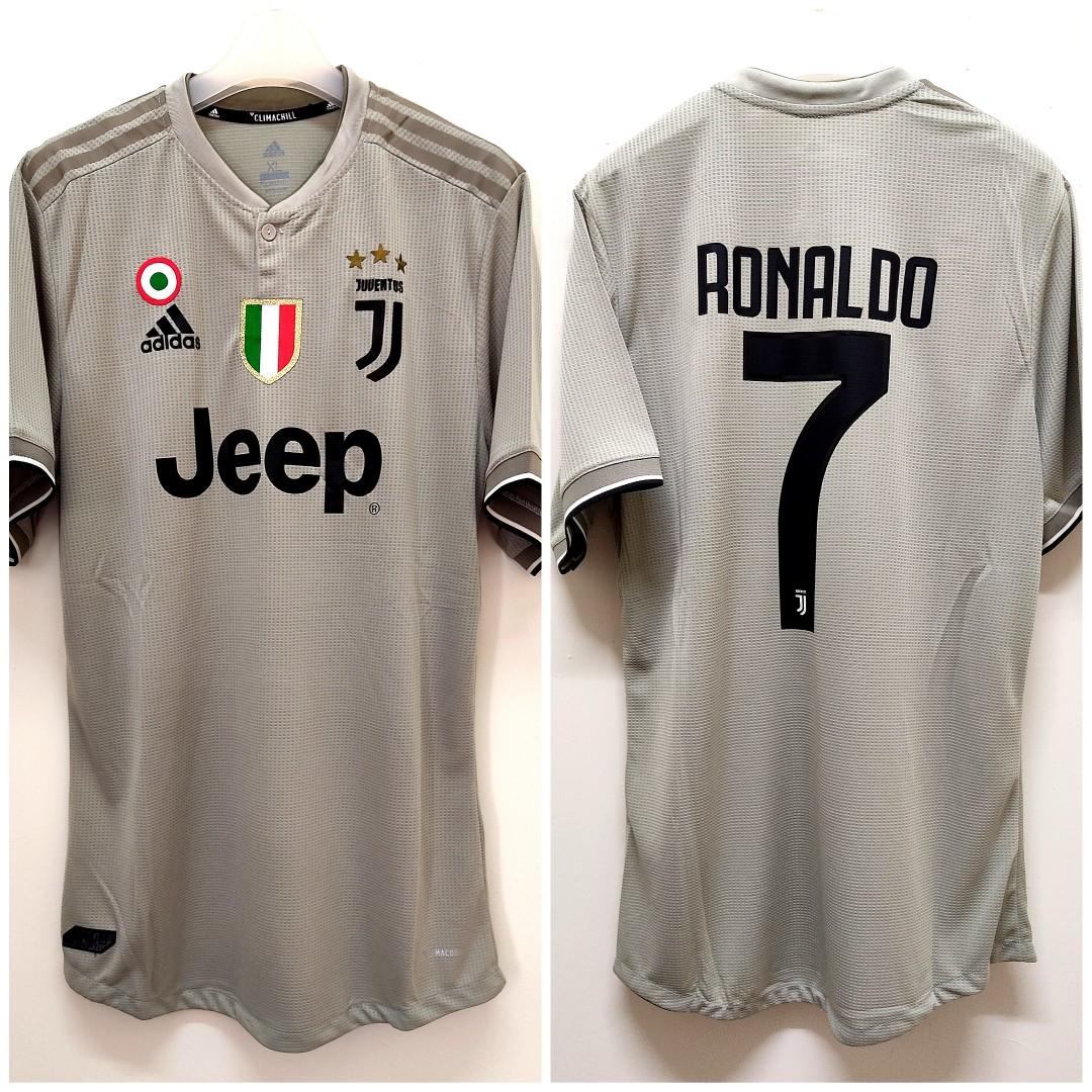 Soccer Footy Headlines Juventus Home And Away Kit Juventus Home