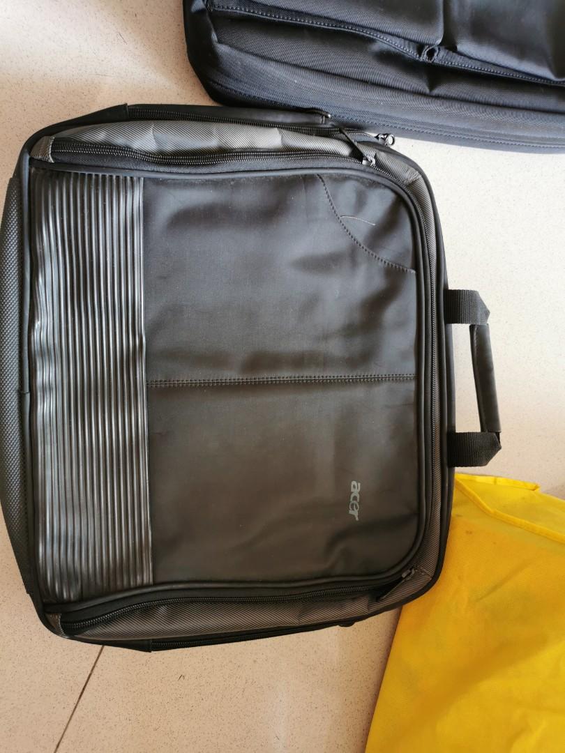 Acer Laptop Bag (Category: Laptop Bags & Sleeves) located in Manila. Submitted by angelcru8 (Listing ID 1128768275, Image 1). Description: .