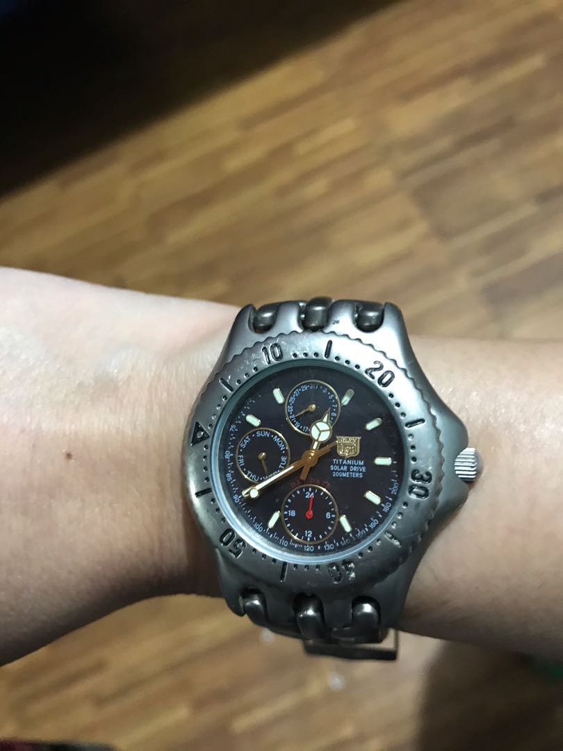 Elgin titanium on sale solar watch
