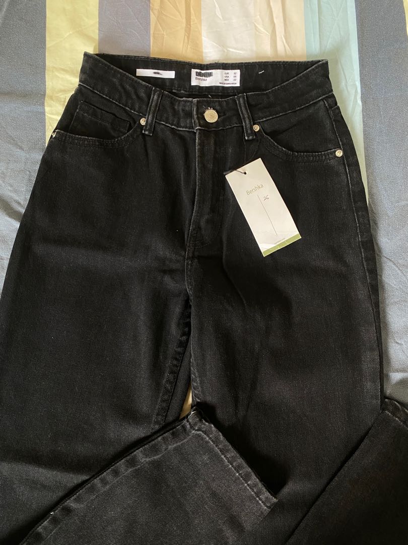 Bershka Black Mom Jeans, Women's Fashion, Bottoms, Jeans on Carousell