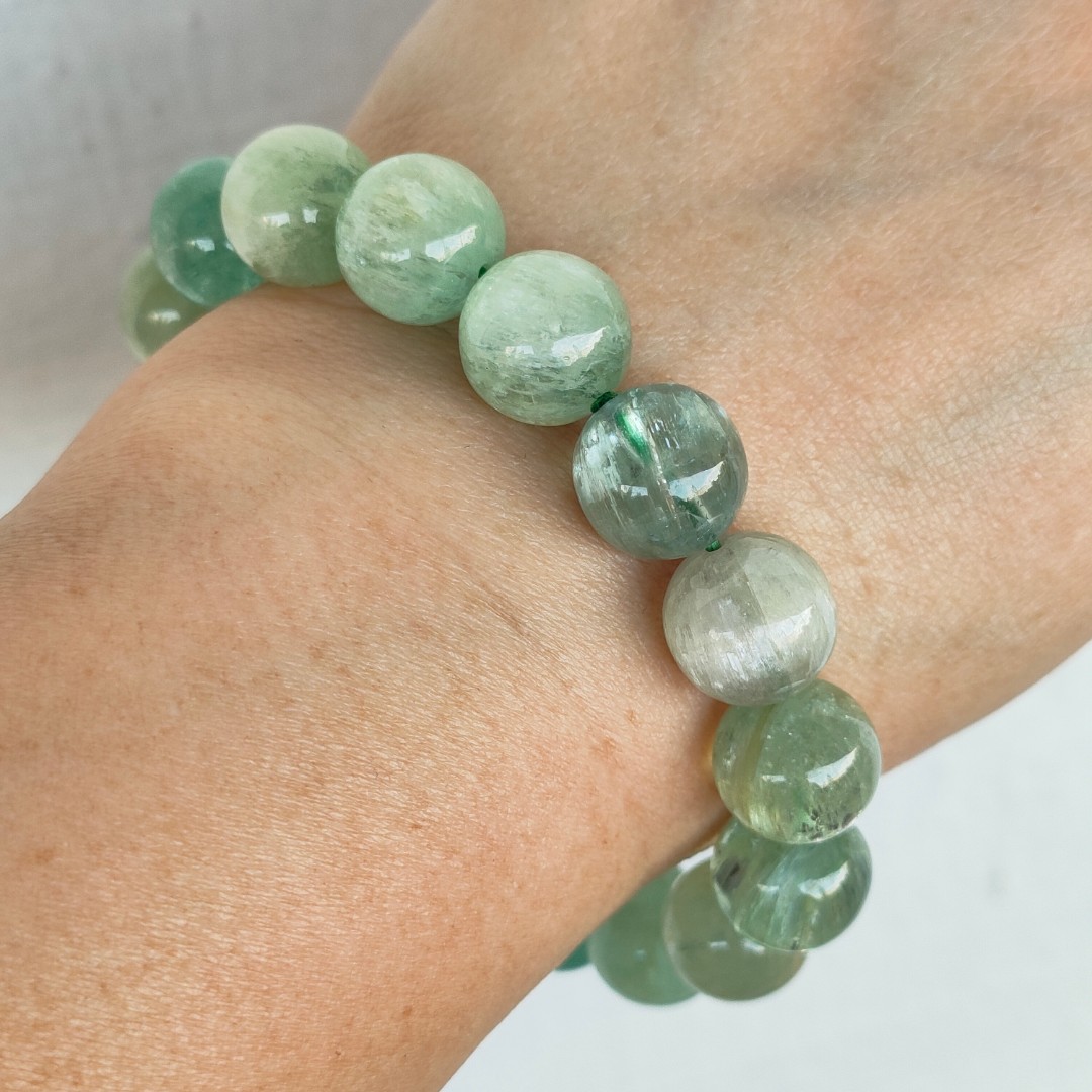 Bracelet Green Kunzite Hobbies Toys Memorabilia Collectibles Vintage Collectibles on Carousell