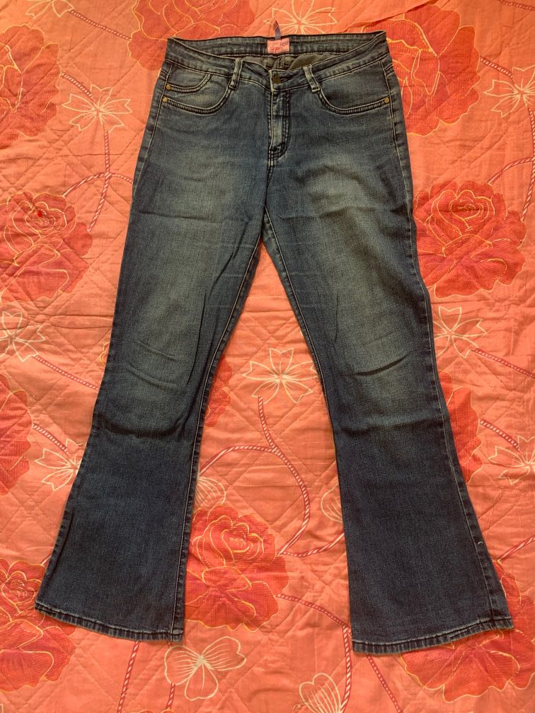 Carissa jeans, Women's Fashion, Bottoms, Jeans on Carousell