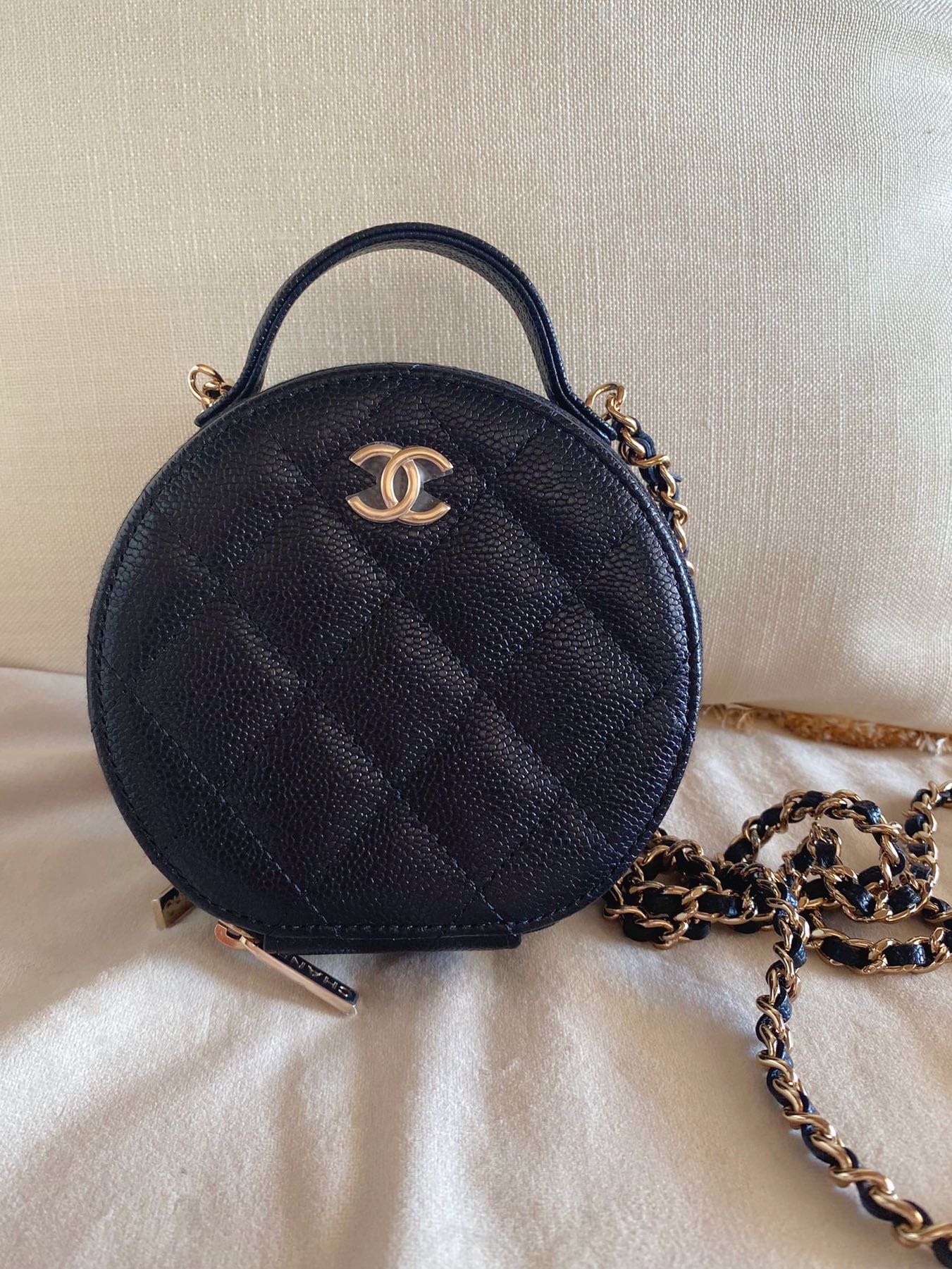 Chanel 22C Round Vanity Caviar BNIB