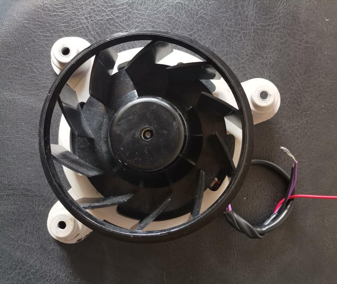 Condenser motor 12 volts (Category: Refrigerators and Freezers) located in Manila. Submitted by latestproduct (Listing ID 1128747371, Image 1). Description: Condenser motor 12 volts No fr3 Tel 85109484 09331240862.