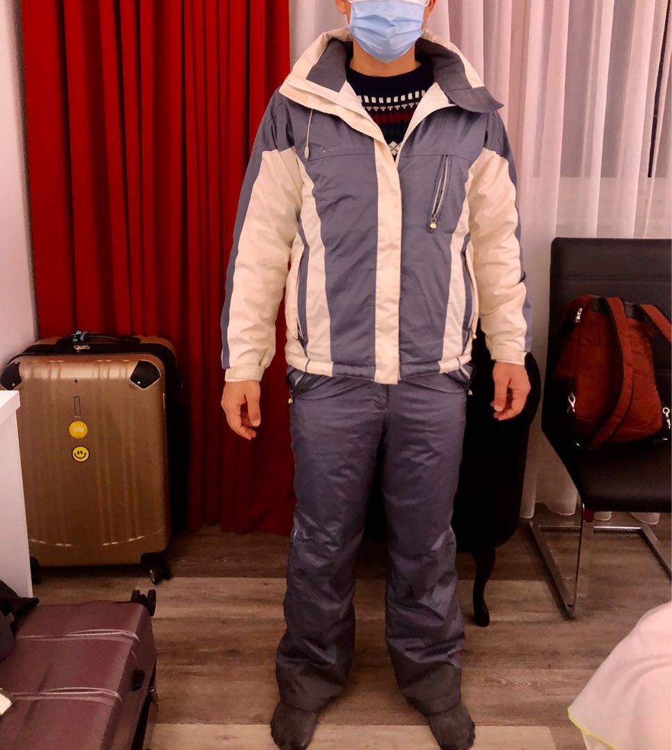 Decathlon Ski wear, Men's Fashion, Coats, Jackets and Outerwear on