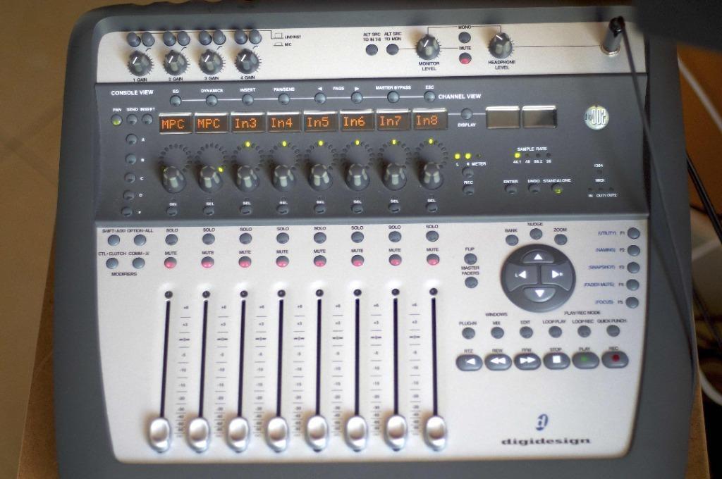 digidesign DIGI-002 オーディオインターフェース-