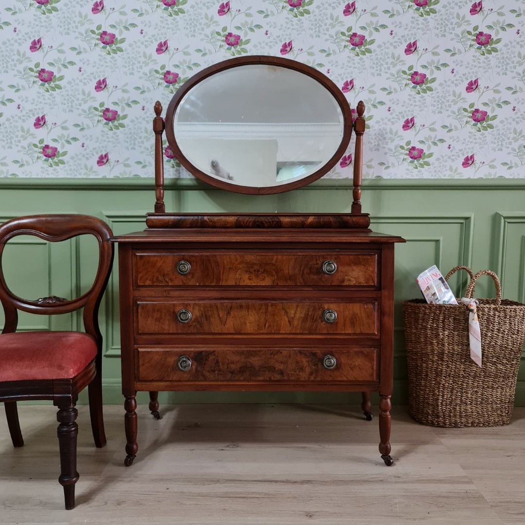 English Dressing Table, Furniture & Home Living, Furniture, Chairs on