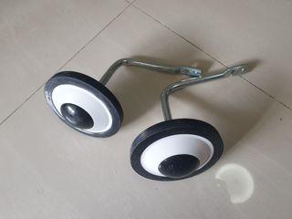 (Free) Bicycle training wheels