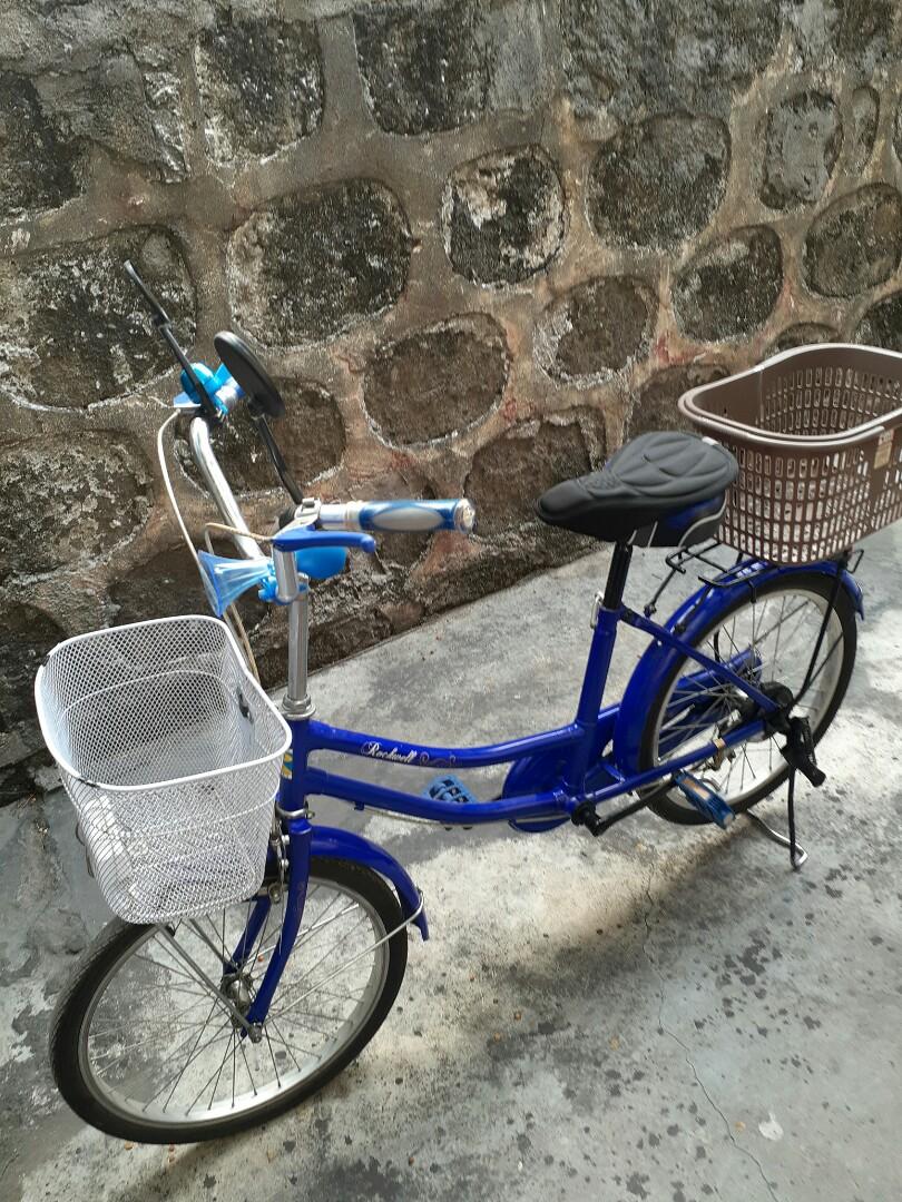 Japanese Bike (Category: Bicycles) located in Manila. Submitted by kennedyleon230 (Listing ID 1128733167, Image 2). Description: Japanese bike carbon steel frame 20 wheeled tire with front basket and rear carrier with basket..