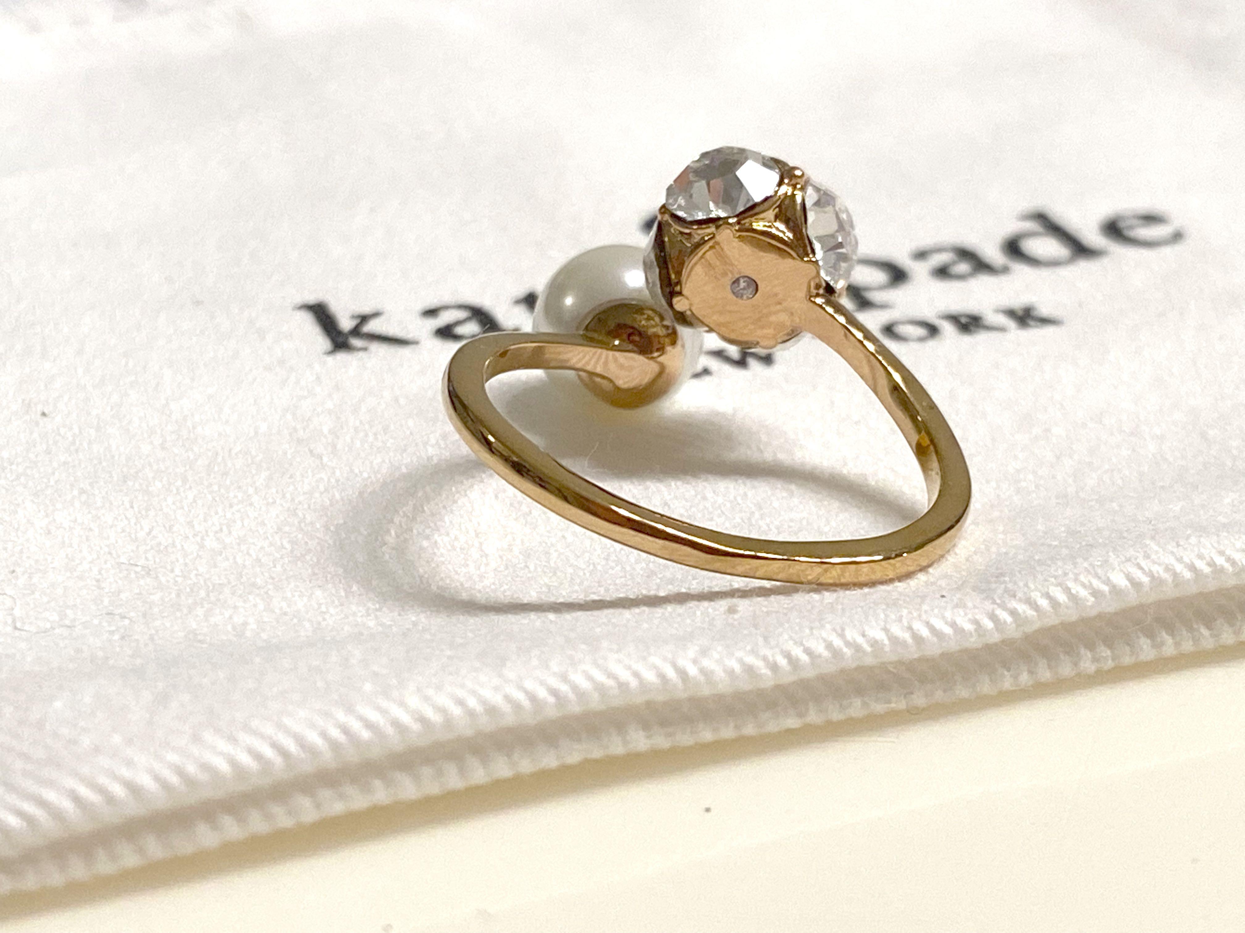 Promo 🔥🔥Kate Spade Lady Marmalade Pearl Ring, Women's Fashion, Jewelry &  Organisers, Earrings on Carousell