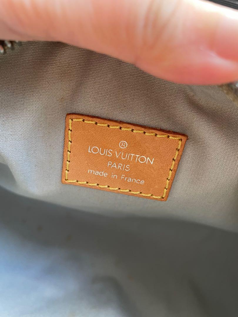 Louis Vuitton Miroir Papillon 26 🛒 Available online for purchase