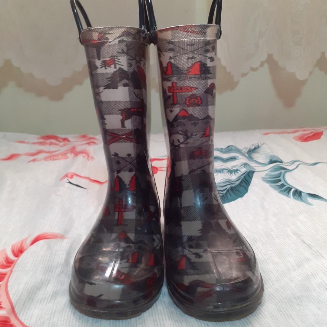 Members mark rain clearance boots