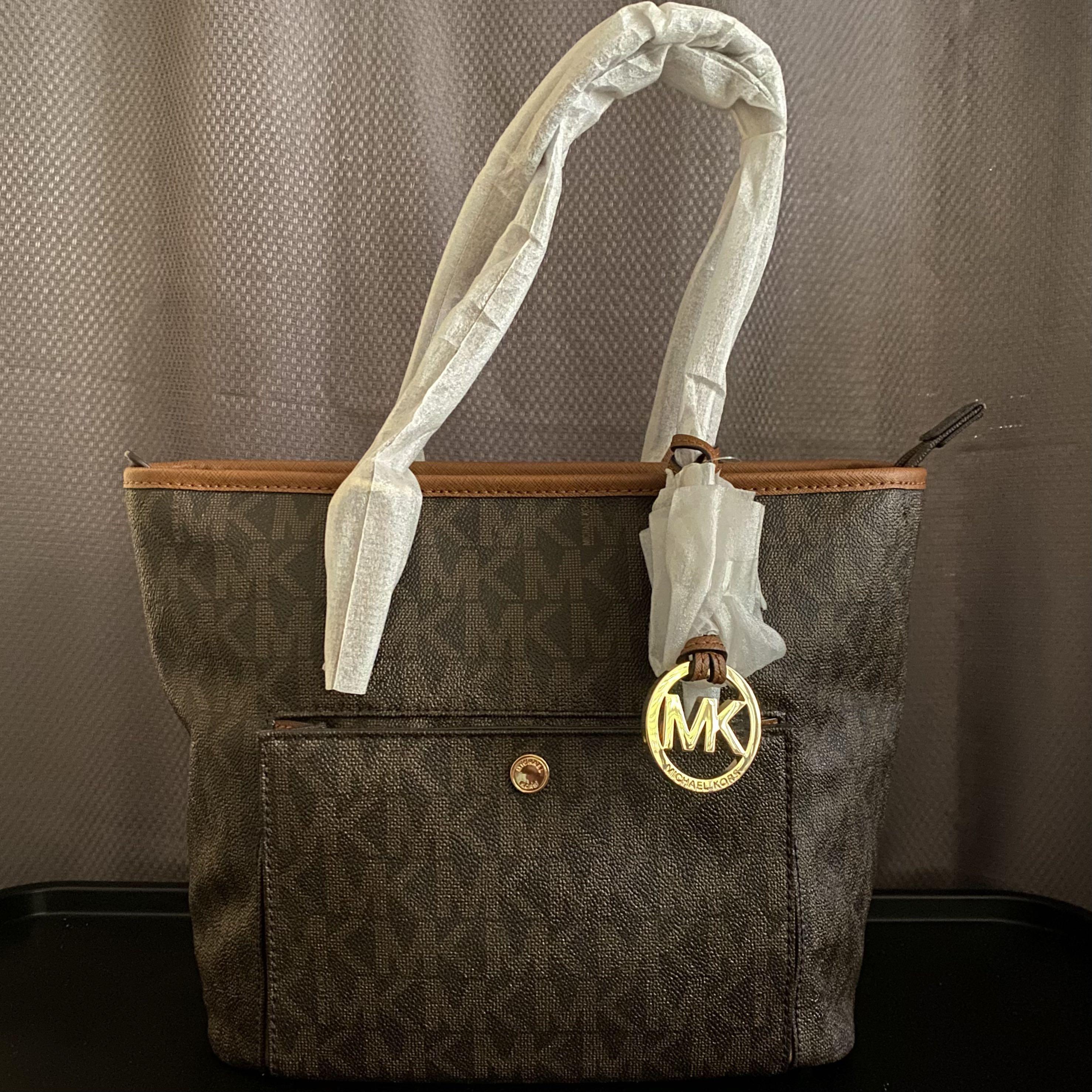 Michael kors jet set medium top zip snap pocket tote hot sale