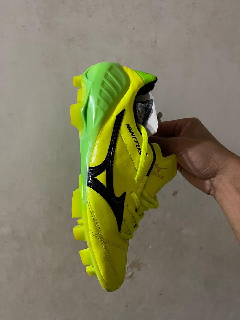 Mizuno Unisex WAVE IGNITUS 4 KL mizuno hk football boot boot