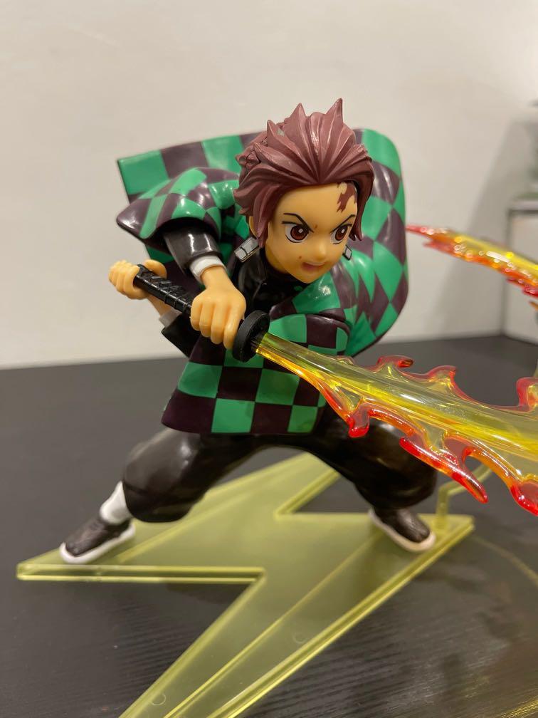 [New] 15cm tall Kamado Tanjiro Demon Slayer figurine, Hobbies & Toys