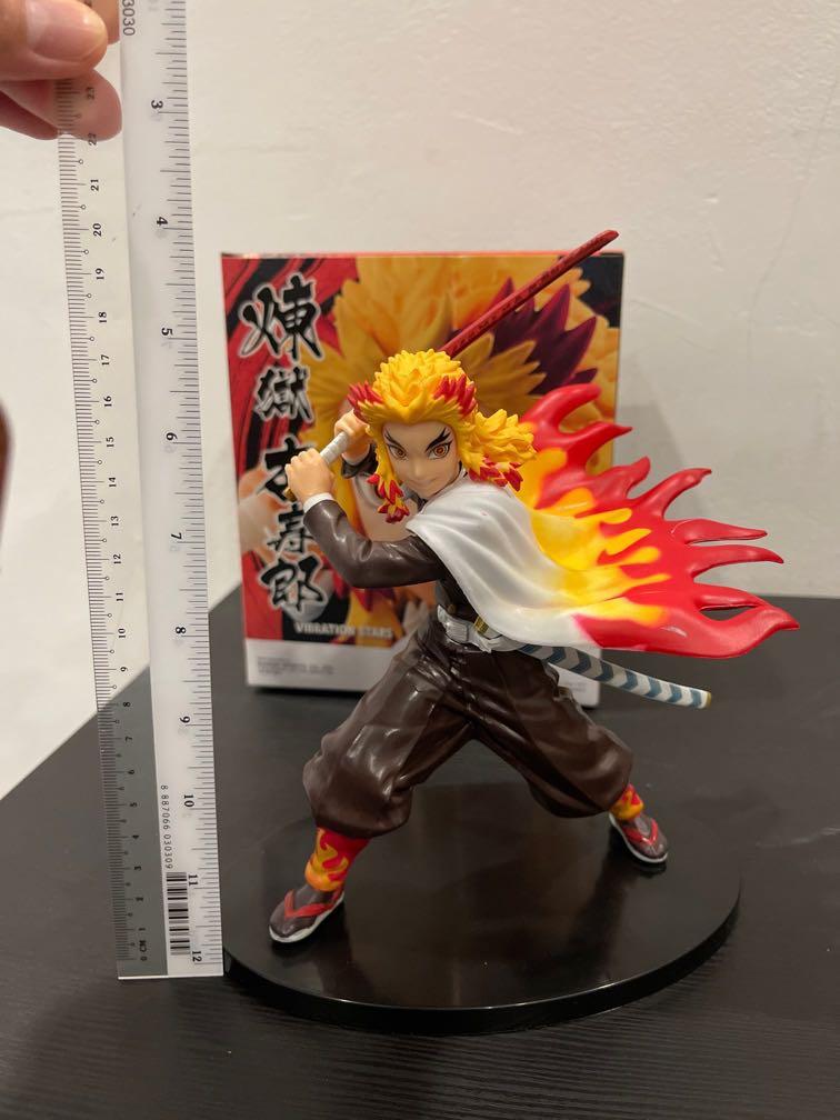 [New] 20cm tall Kyojuro Rengoku striking pose - Demon Slayer figurine ...