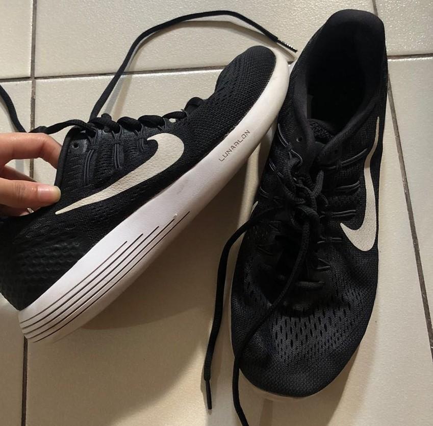 Nike Lunarlon (Category: Sneakers) located in Paranaque City. Submitted by mitochondrian (Listing ID 1128807785, Image 3). Description: Please check details s pictures. Legit Nike Lunarlon. Women's size rfs. change of plans Lalamove cod.