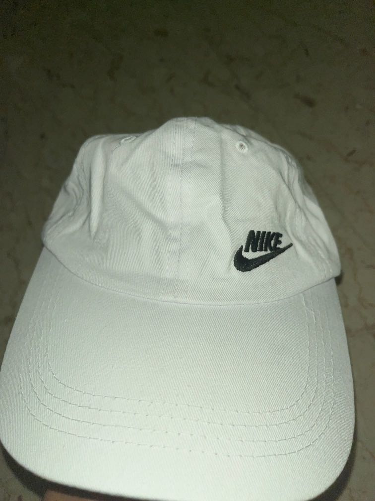 Nike white cap, Men's Fashion, Watches & Accessories, Caps & Hats on Carousell
