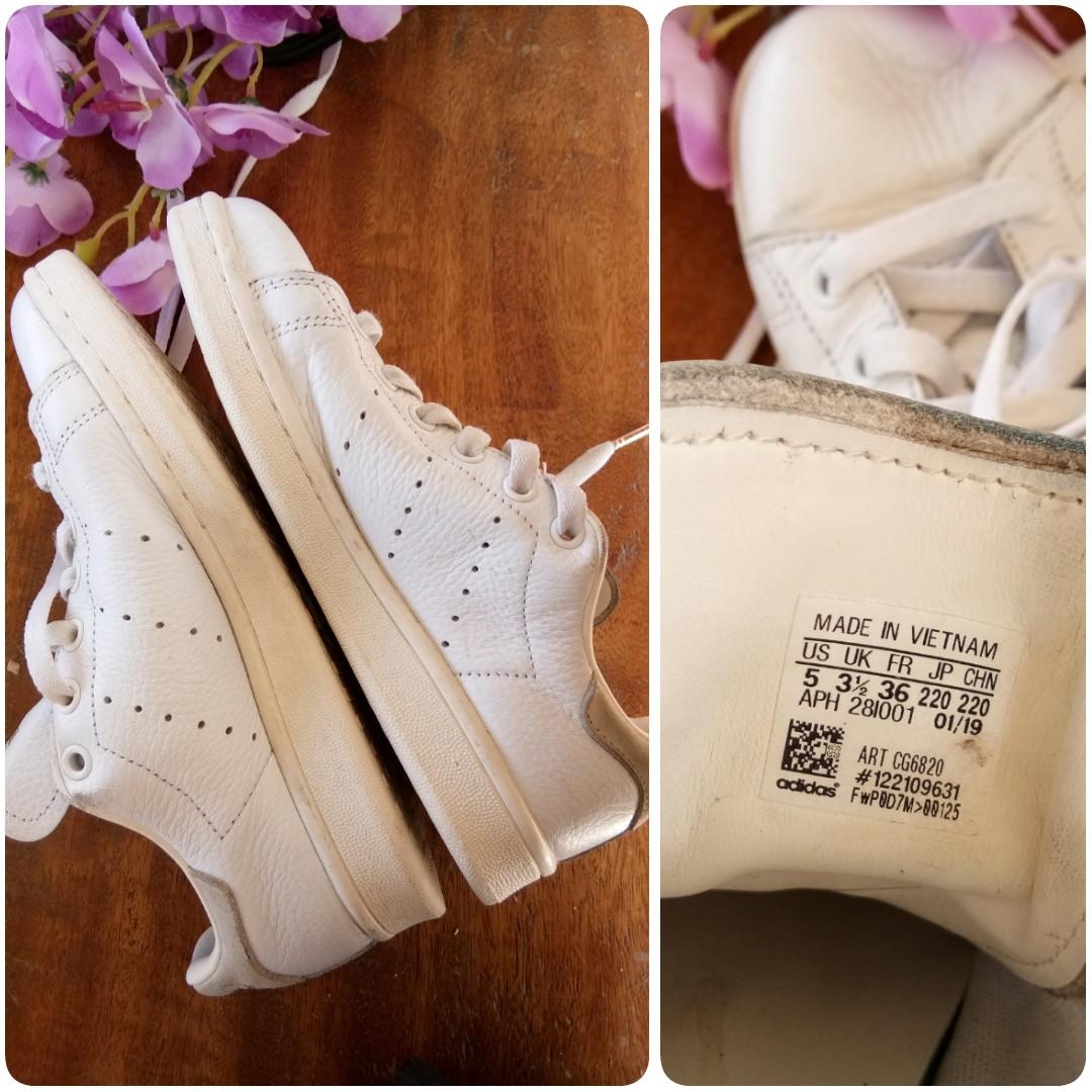 La marque aux 3 bandes adidas white top