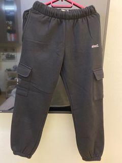 PULL&BEAR BLACK SWEATPANTS