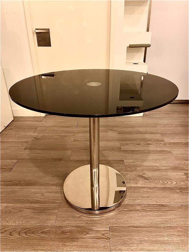 Round dining table, 傢俬＆家居, 傢俬, 其他家居傢俬 Carousell