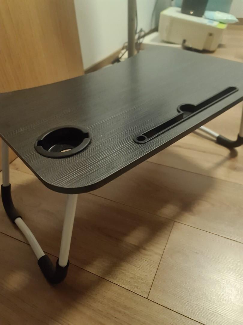 Small table (Category: Tables & Sets) located in Singapore. Submitted by worldcupper (Listing ID 1128863246, Image 2). Description: small foldable table..