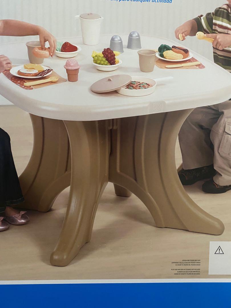 Step2 traditions table & chairs set best sale