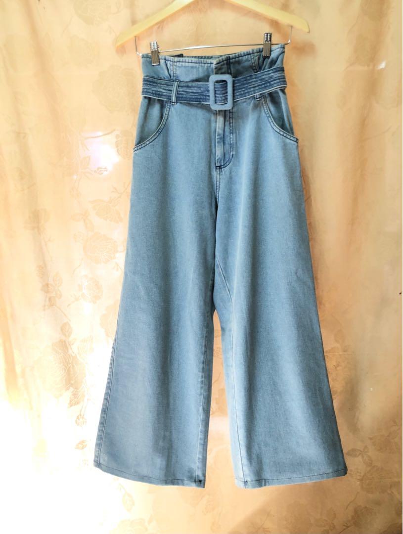 Stradivarius Cullote Jeans, Fesyen Wanita, Pakaian Wanita, Bawahan di  Carousell