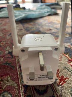 TP-Link Wi-Fi range extender (TL-WA855RE)