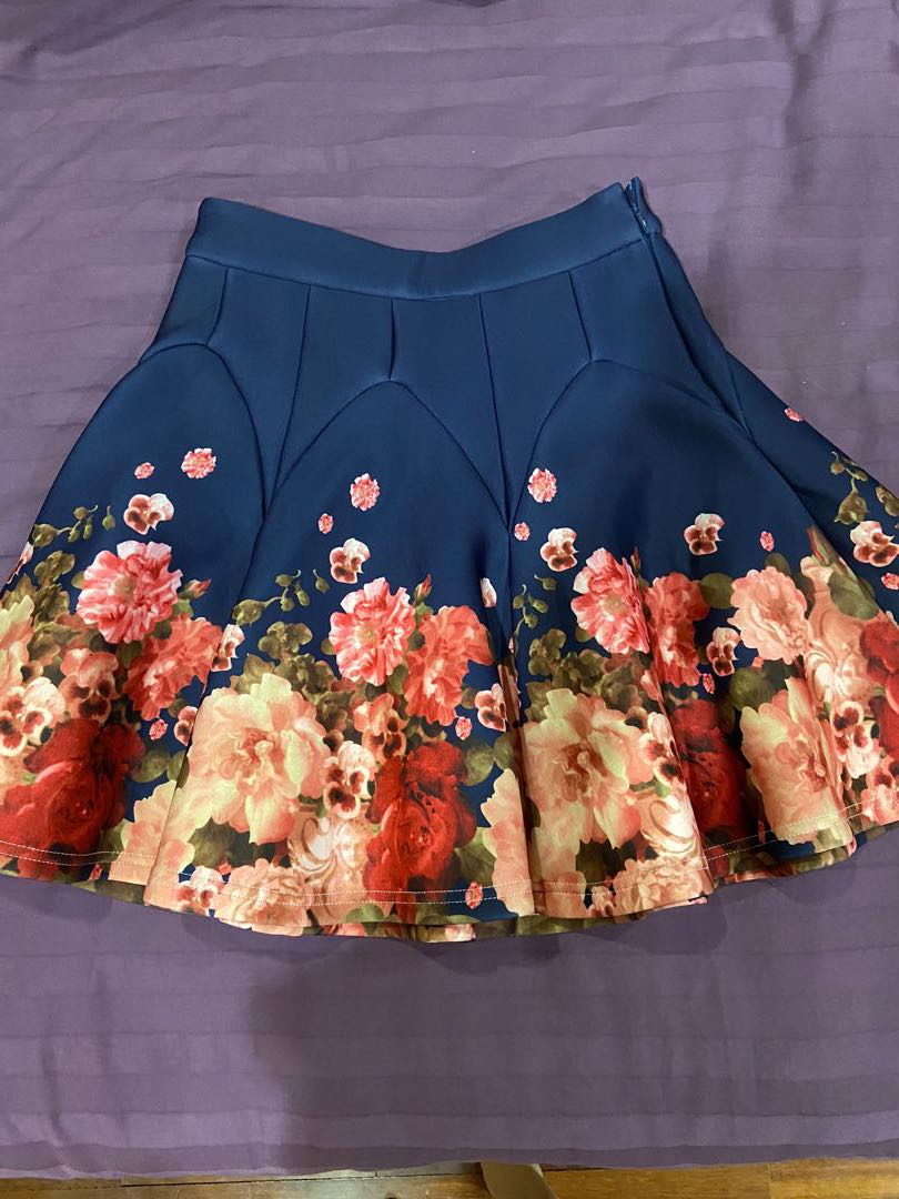 Twenty3 neoprene floral skirt Women s Fashion Bottoms Skirts on