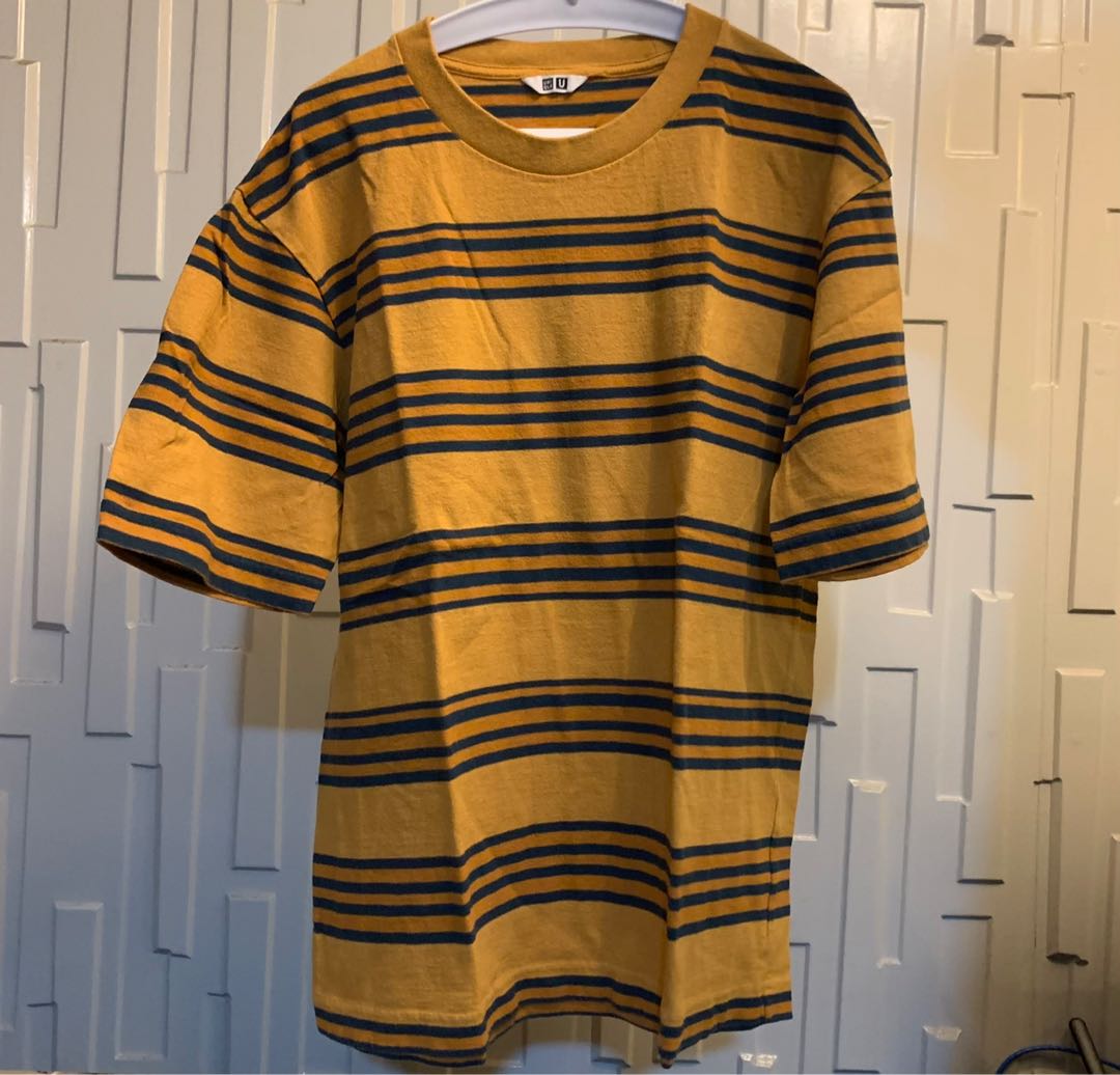 uniqlo yellow t shirt
