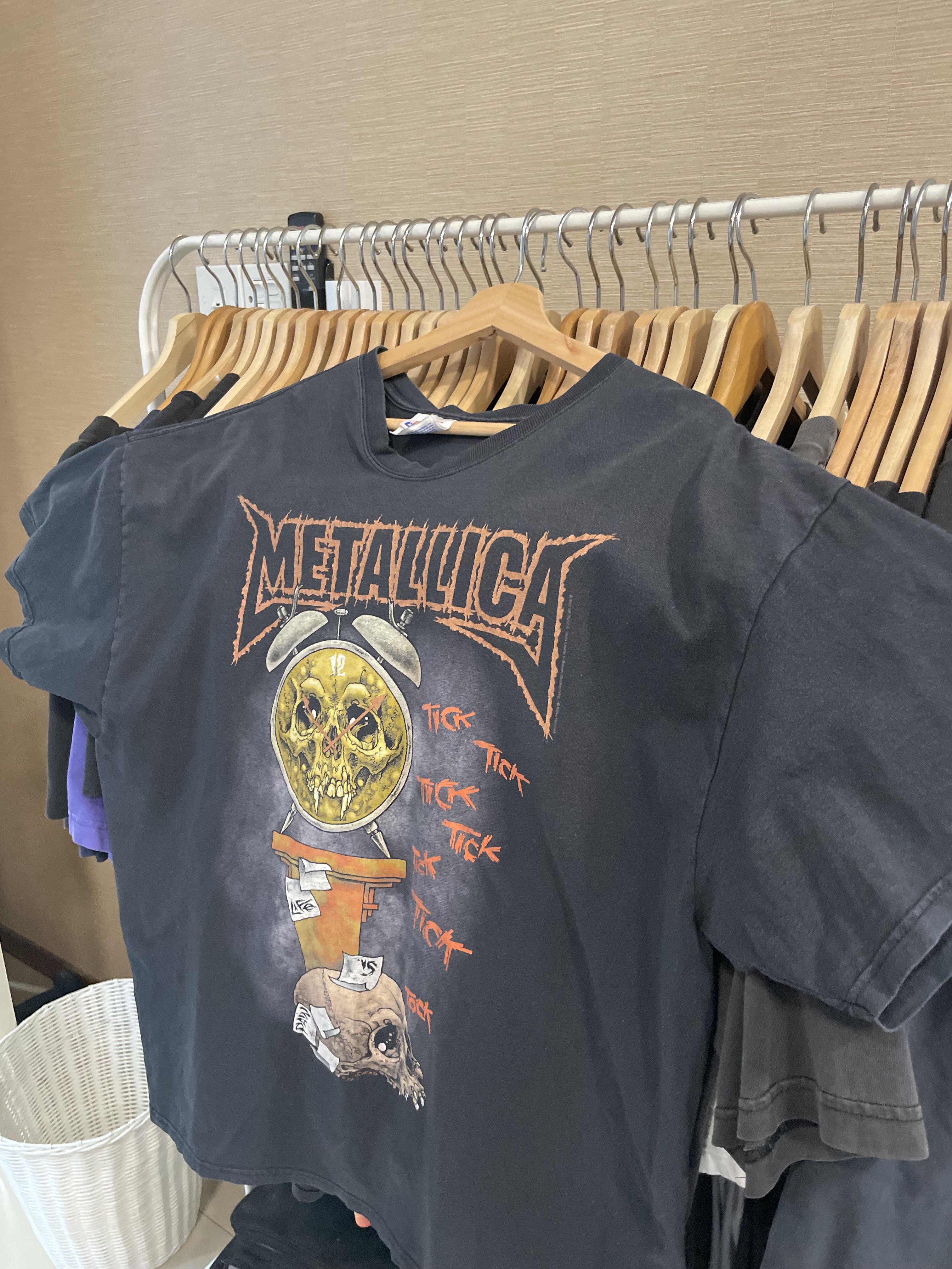 Vintage 00s Metallica “ Life is pain , death is pain”, Men