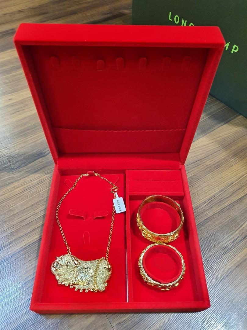 Wedding gold jewellery