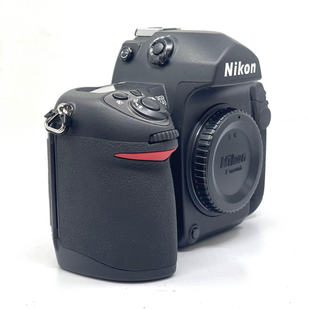 nikon z 14mm