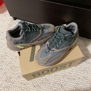 Adidas Yeezy Boost 700 - Mauve - Size 7