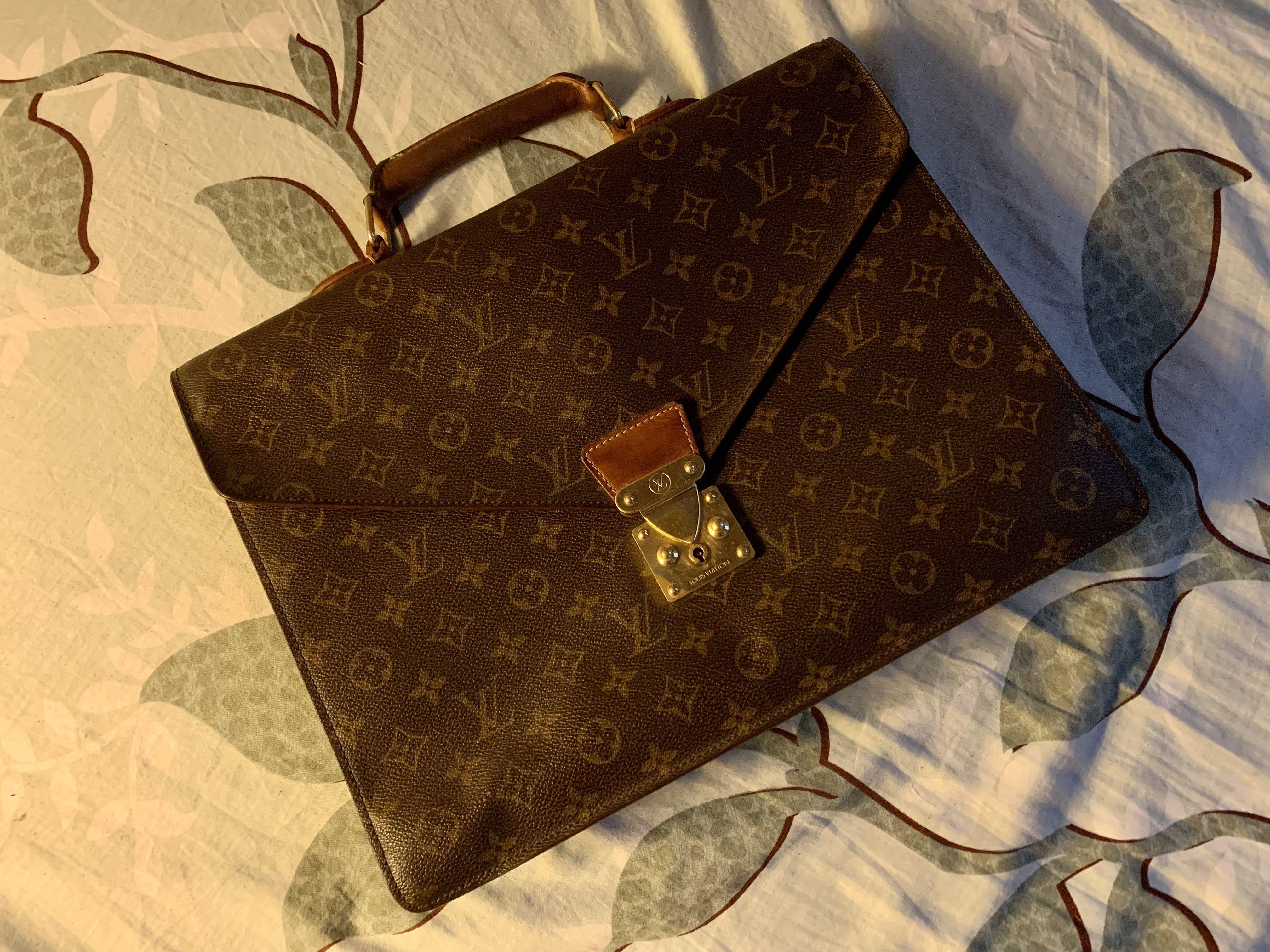 Rare Lv Louis Vuitton Serviette Conseiller Monogram Briefcase Document  Office Bag, Luxury, Bags & Wallets on Carousell