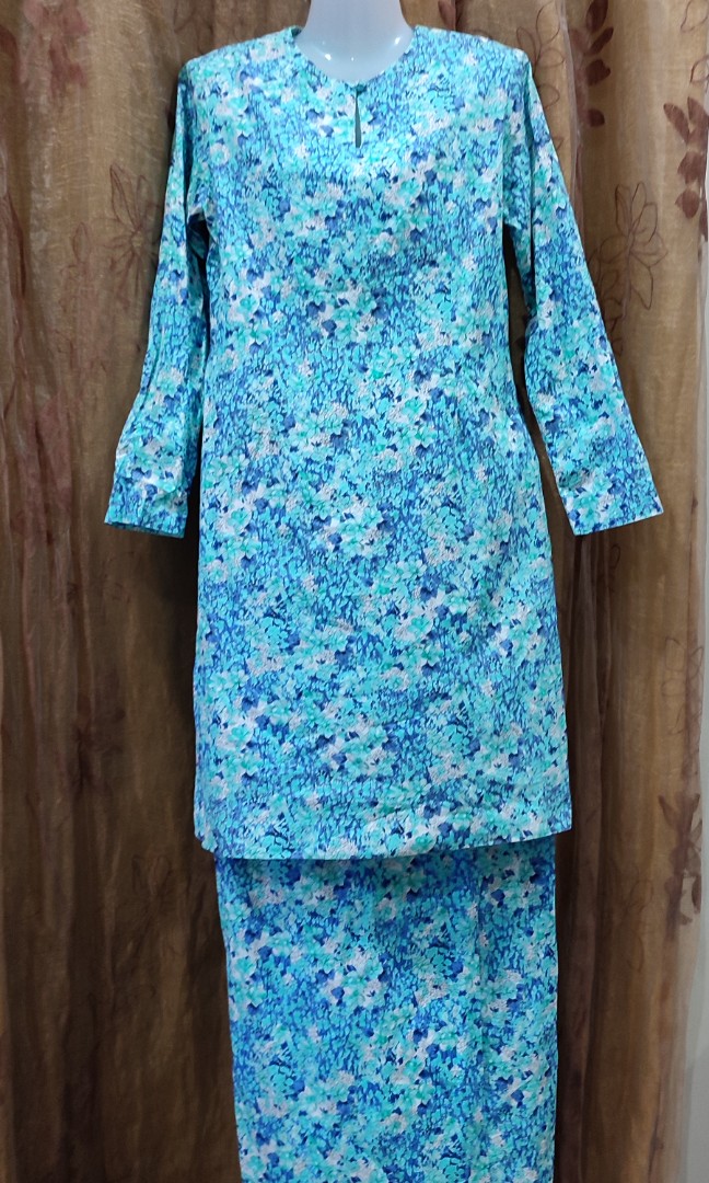 kain baju kurung