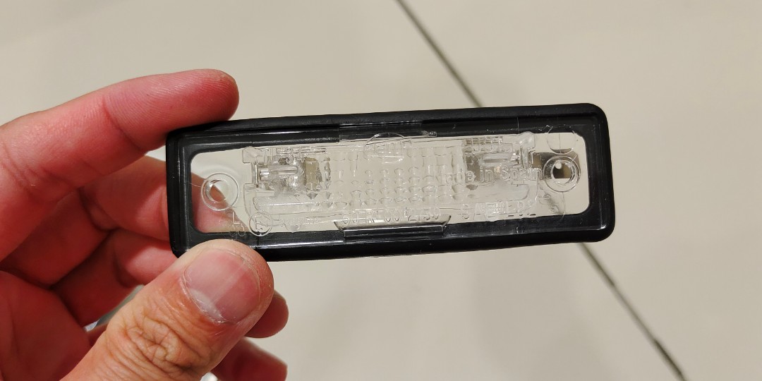 E30 license plate light clearance