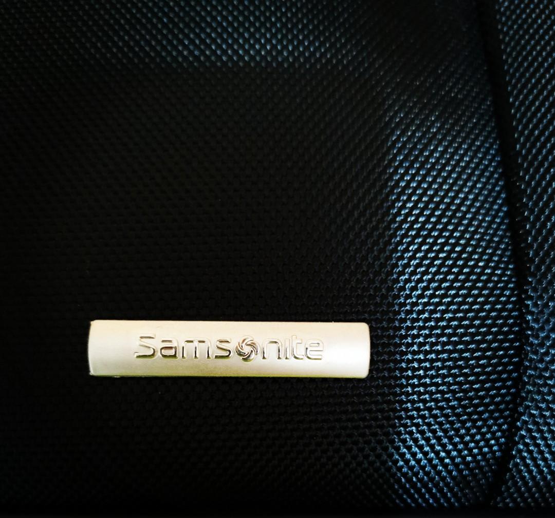 Brand New Samsonite Laptop Bag (Category: Laptop Bags & Sleeves) located in Baguio. Submitted by oftherock (Listing ID 1123656109, Image 1). Description: Brand new Samsonite Laptop bag. Was given as a birthday gift from Canada. I prefer using backpacks for my laptop and tablet than a serious-looking laptop briefcase..