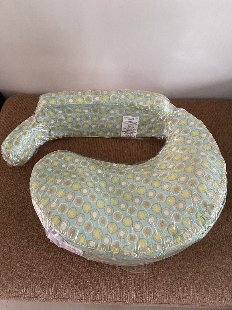 Breastfeeding pillow, Babies & Kids, Nursing & Feeding, Breastfeeding
