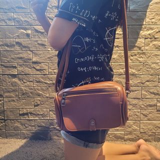 (Category: ) located in . Submitted by kitkatchitchat (Listing ID 1123678569, Image 1). Description: .