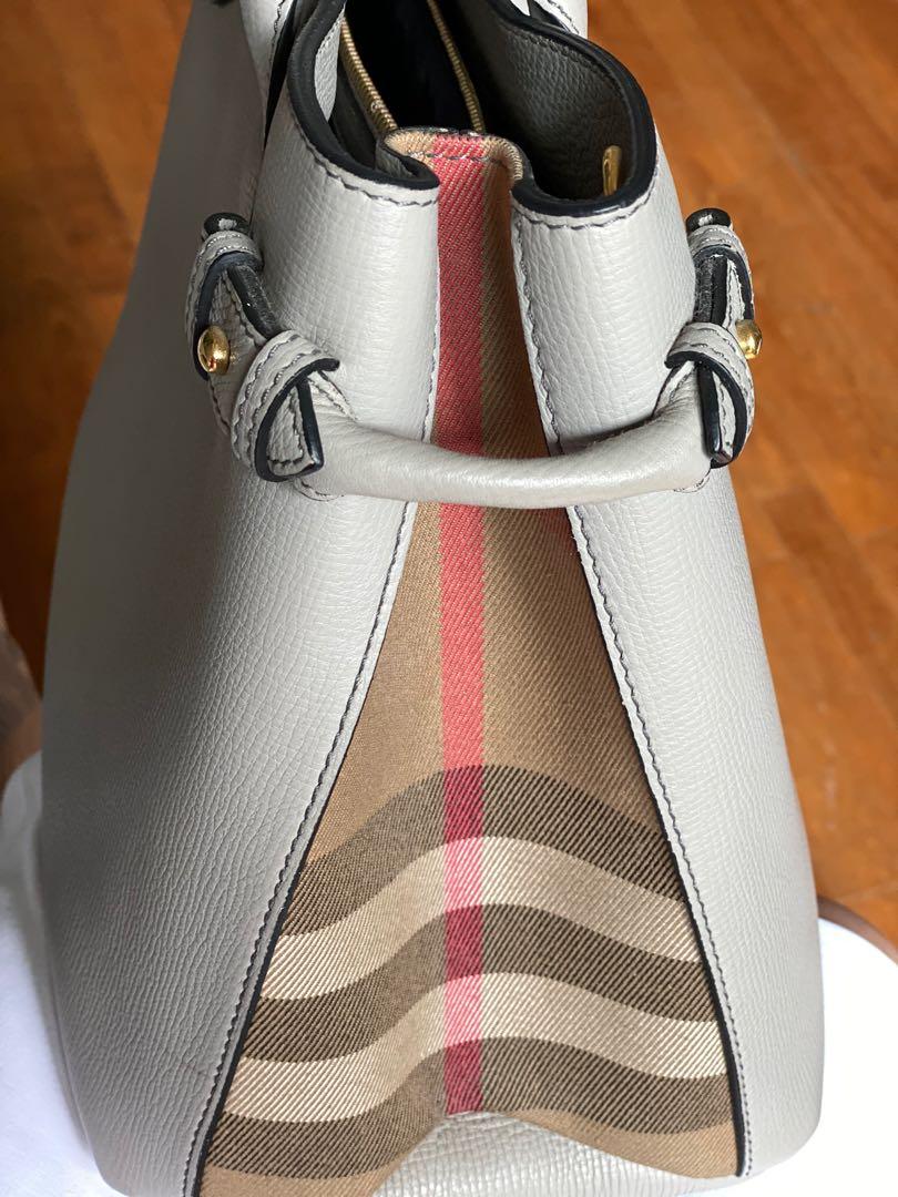 Great Valentine s Day Burberry brand new light grey medium tote