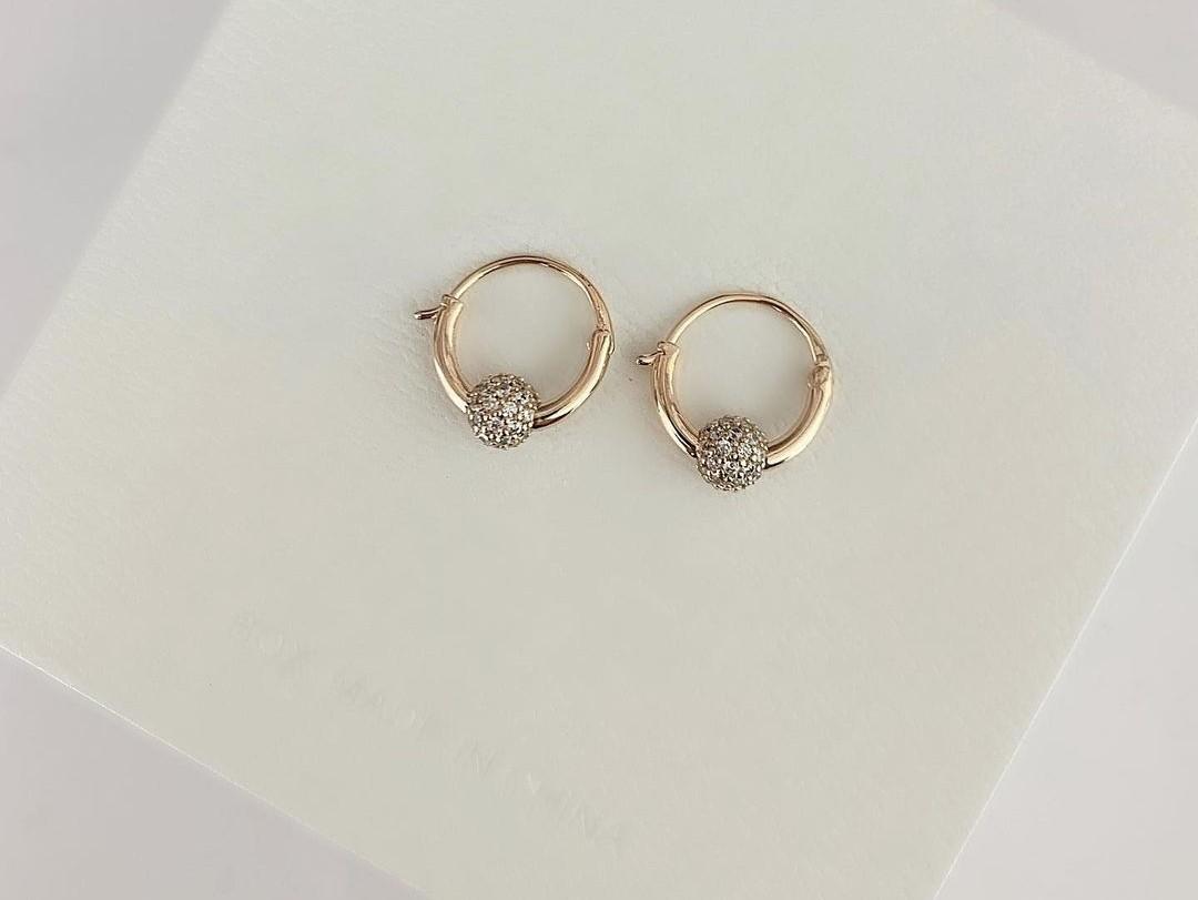 Pave bead hotsell hoop earrings pandora