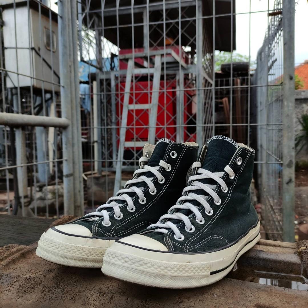 Converse 70s bw Fesyen Pria Sepatu Sneakers di Carousell
