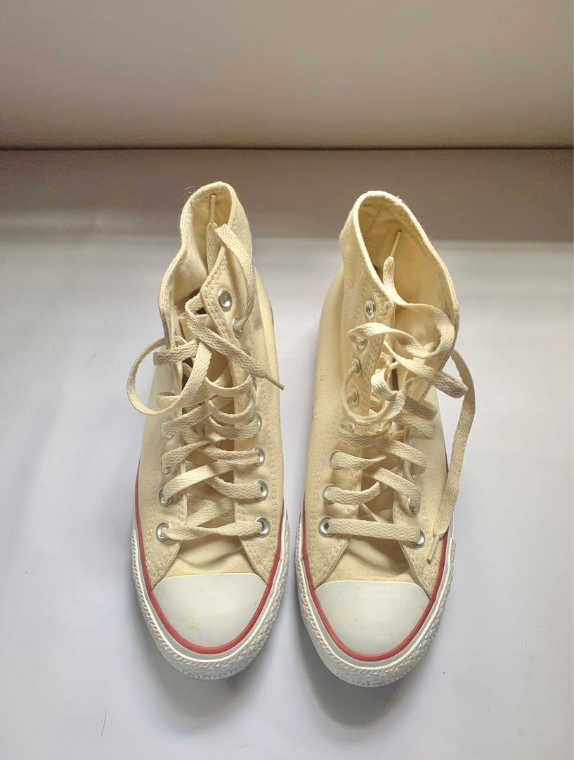 Converse Chuck Taylor All Star Hi Sneakers in Beige. Women s