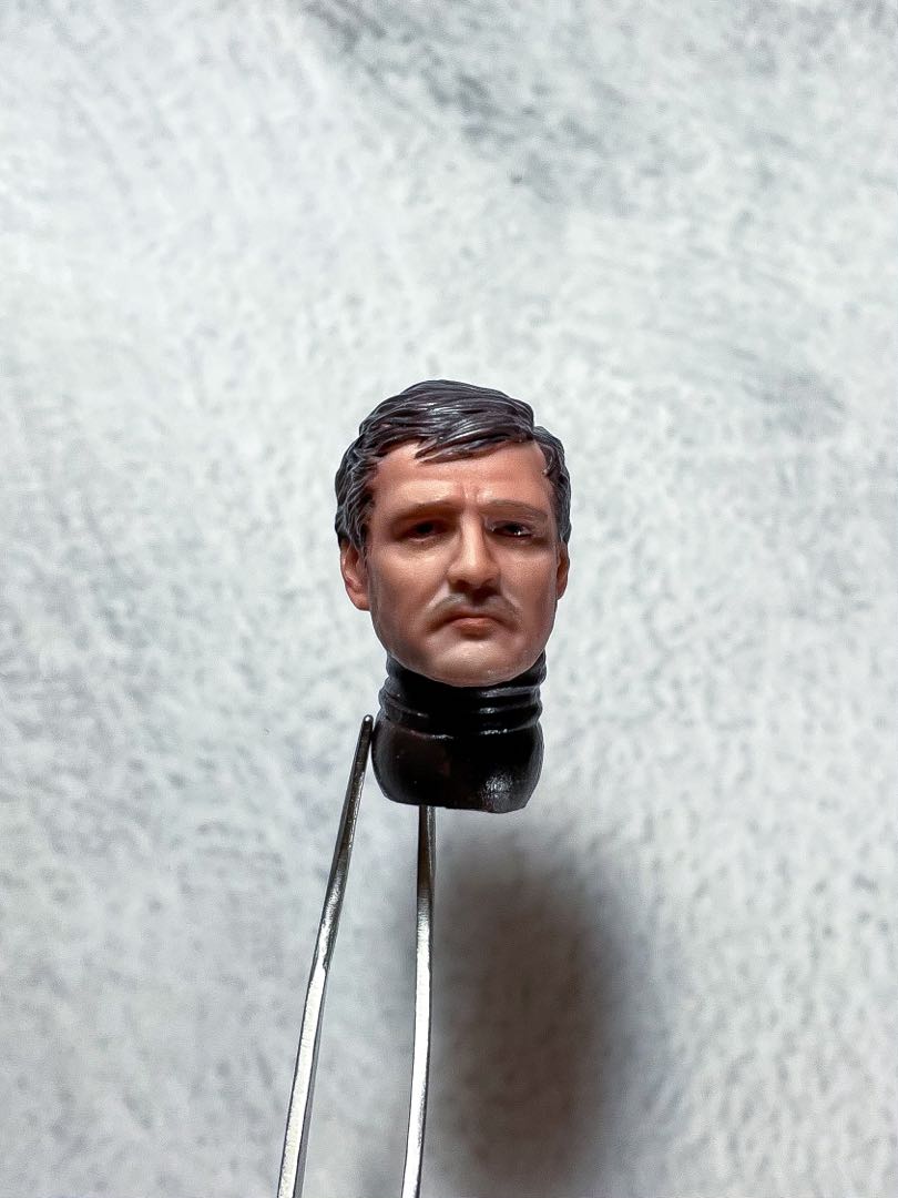 Din Djarin Headsculpt, Hobbies & Toys, Collectibles & Memorabilia, Fan Merchandise on Carousell